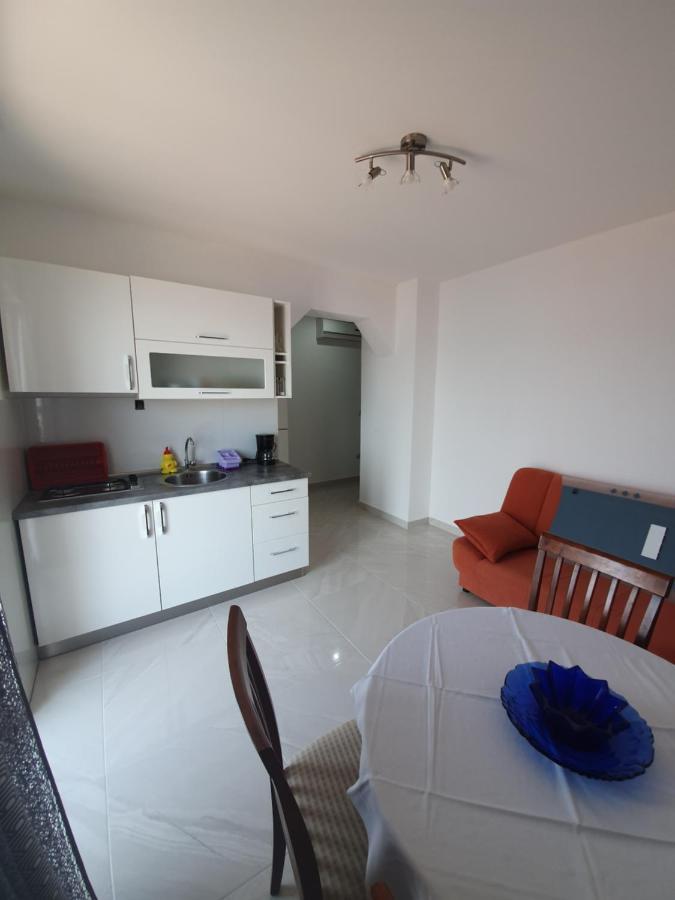 Apartment Toni เซนญ์ ภายนอก รูปภาพ